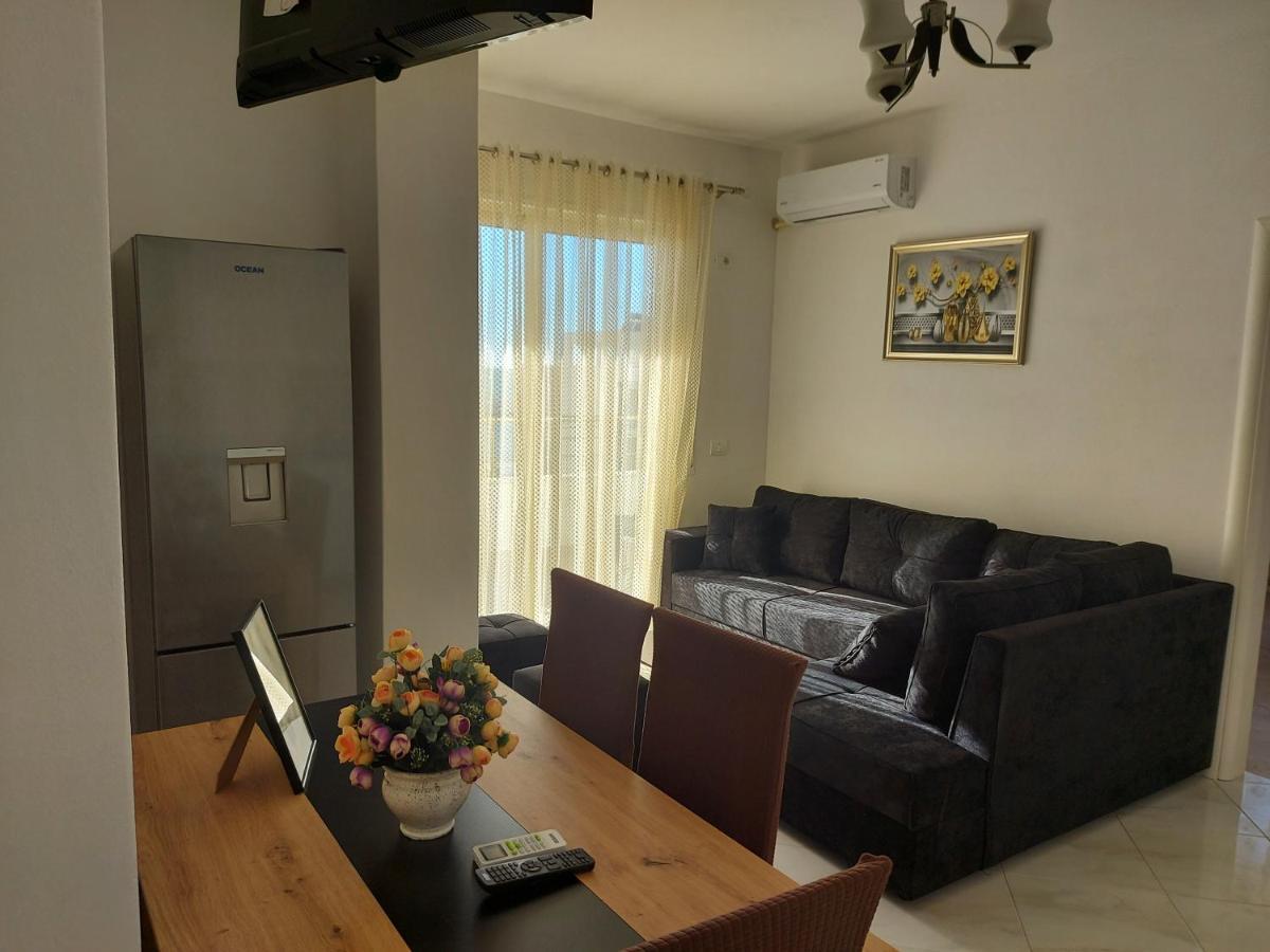 Bral Apartment 7 - Two-Bedroom With Seaview Durrës 외부 사진